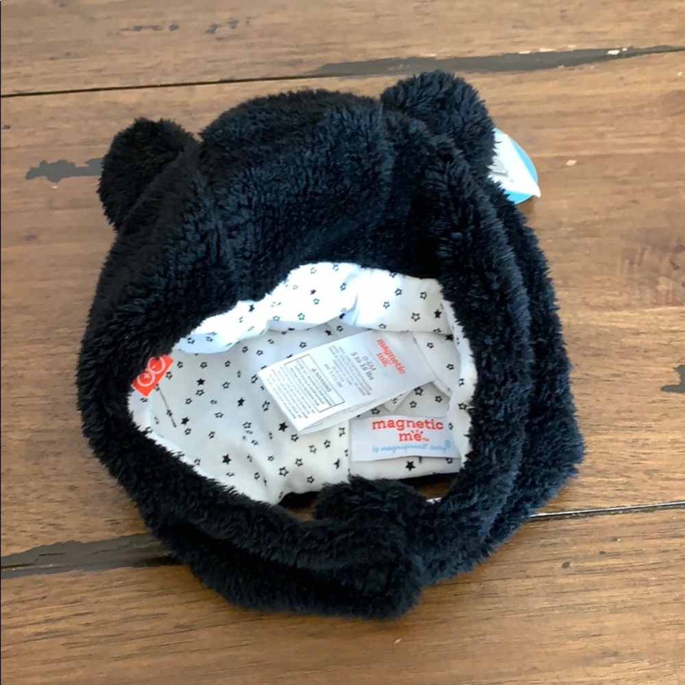NWT Magnetic Me hat